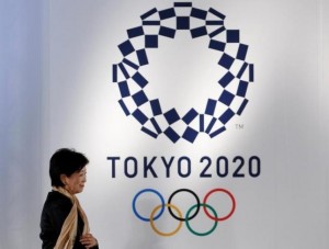 　９月３０日、２０２０年東京五輪・パラリンピックが、新たな障害にぶつかっている。選手村と国立競技場をつなぐ道路の建設予定地にある世界一の魚市場の移転計画を、新都知事が延期したのだ。写真は都内で２１日撮影（２０１６年　ロイター／ Toru Hanai ）